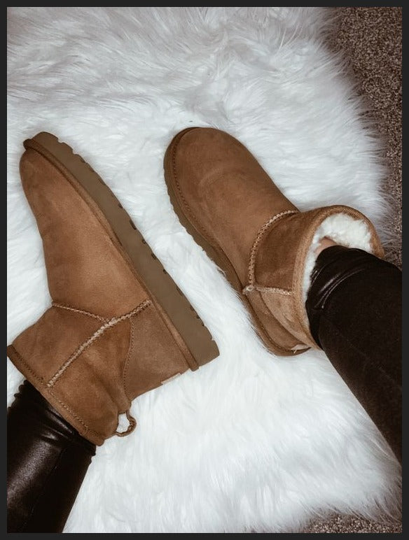 2022 Waterproof built-in plush mini boots