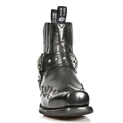 New Men's Ankle Boots With Embroidered Chunky Heel