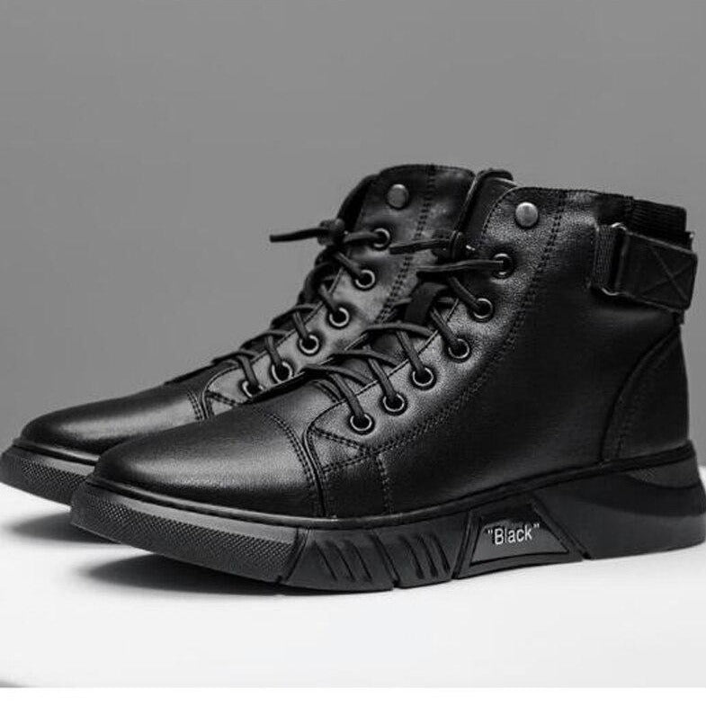 Men's Black Leather Solid Chelsea Boots