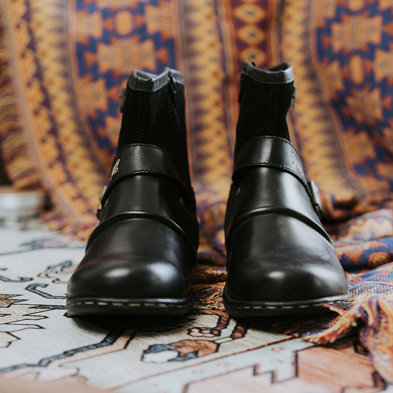Men's Leather Vintage Buckle Side Zipper Boots