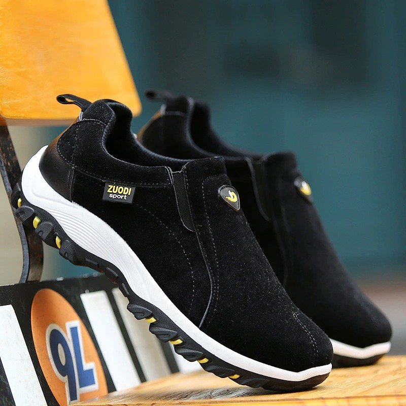 Men's Good arch support Outdoor Breathable Lightweight Walking Slip On Sneakers