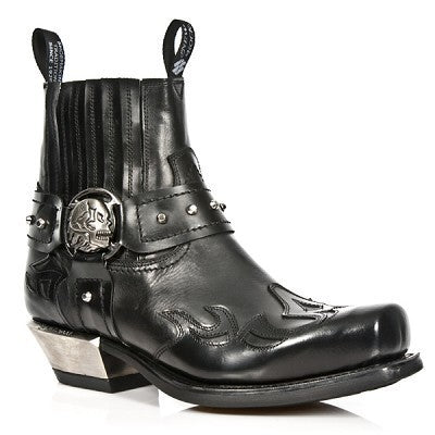 New Men's Ankle Boots With Embroidered Chunky Heel