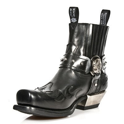 New Men's Ankle Boots With Embroidered Chunky Heel