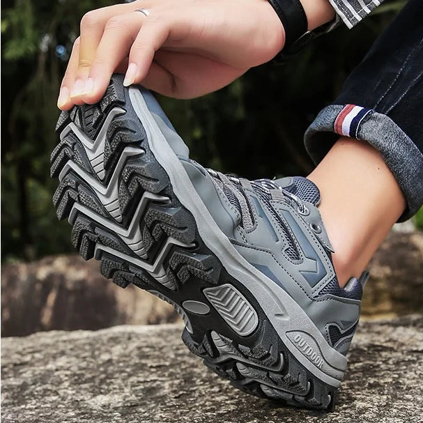 2022 New breathable sneakers