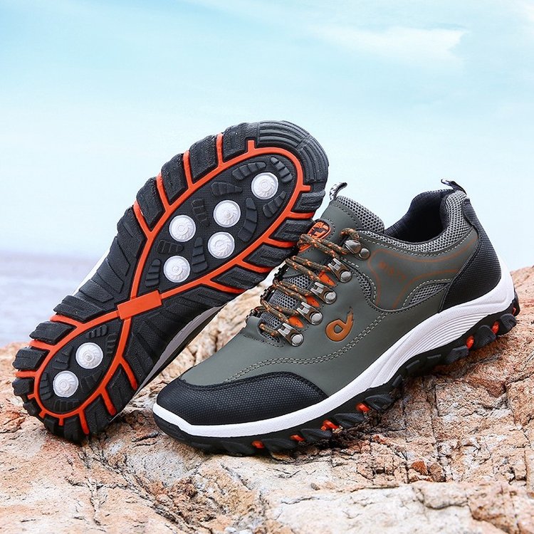 Men's outdoor breathable and comfortable sneakers